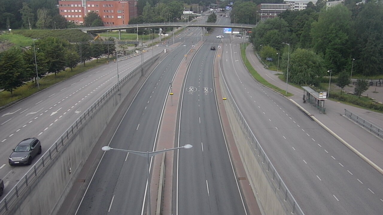 Weather Camera Image Road 100 Helsinki Hakamäentie, Kivihaka, Mast, Helsinki, Uusimaa