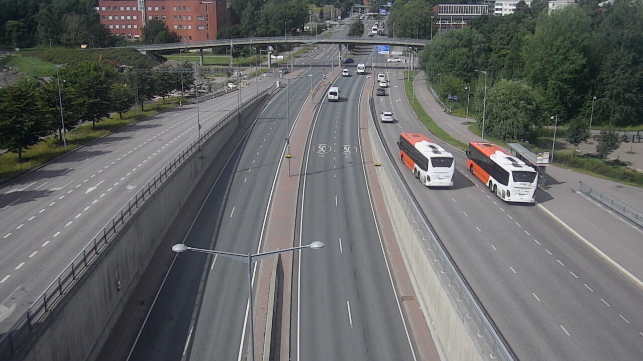 Weather Camera Image Road 100 Helsinki Hakamäentie, Kivihaka, Mast, Helsinki, Uusimaa