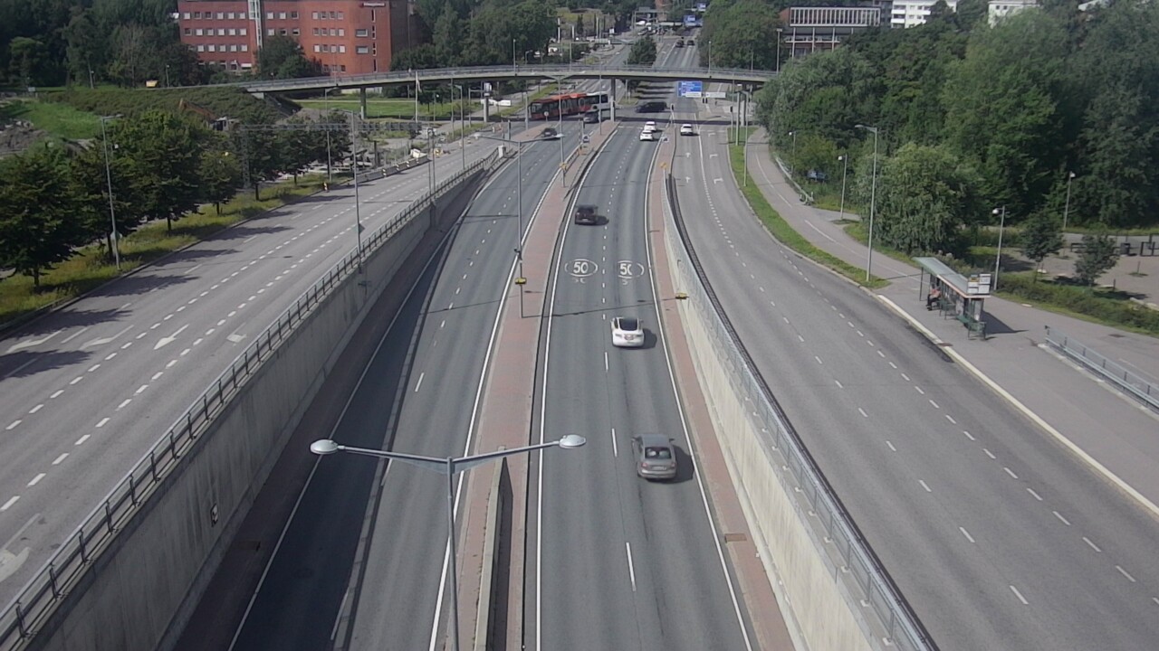 Weather Camera Image Road 100 Helsinki Hakamäentie, Kivihaka, Mast, Helsinki, Uusimaa