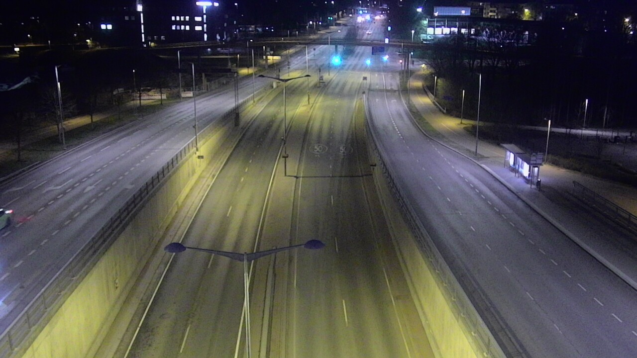 Weather Camera Image Road 100 Helsinki Hakamäentie, Kivihaka, Mast, Helsinki, Uusimaa