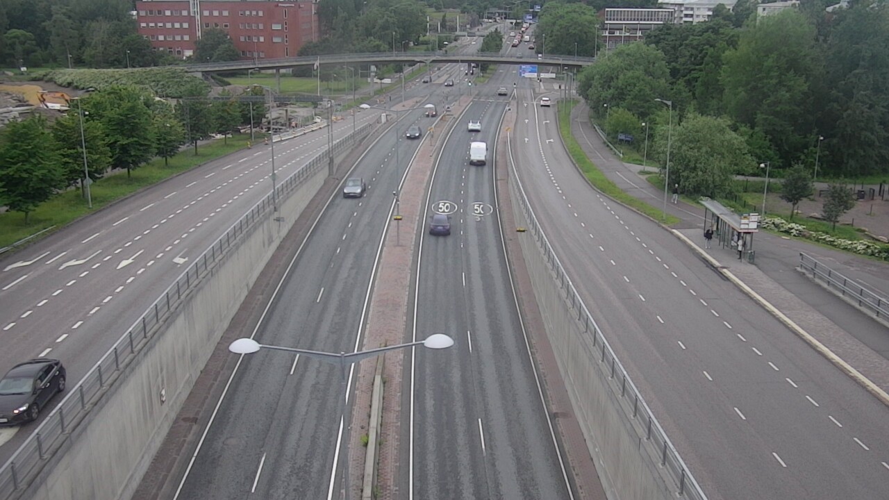 Weather Camera Image Road 100 Helsinki Hakamäentie, Kivihaka, Mast, Helsinki, Uusimaa