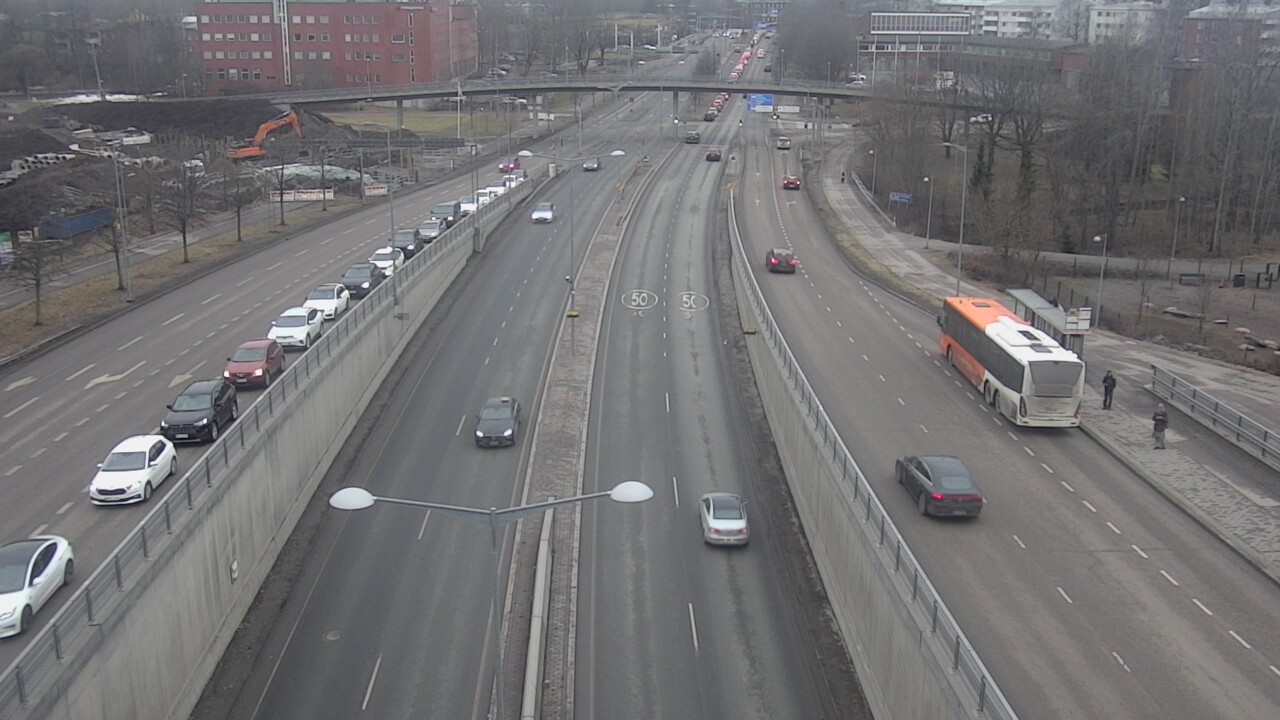 Weather Camera Image Road 100 Helsinki Hakamäentie, Kivihaka, Mast, Helsinki, Uusimaa