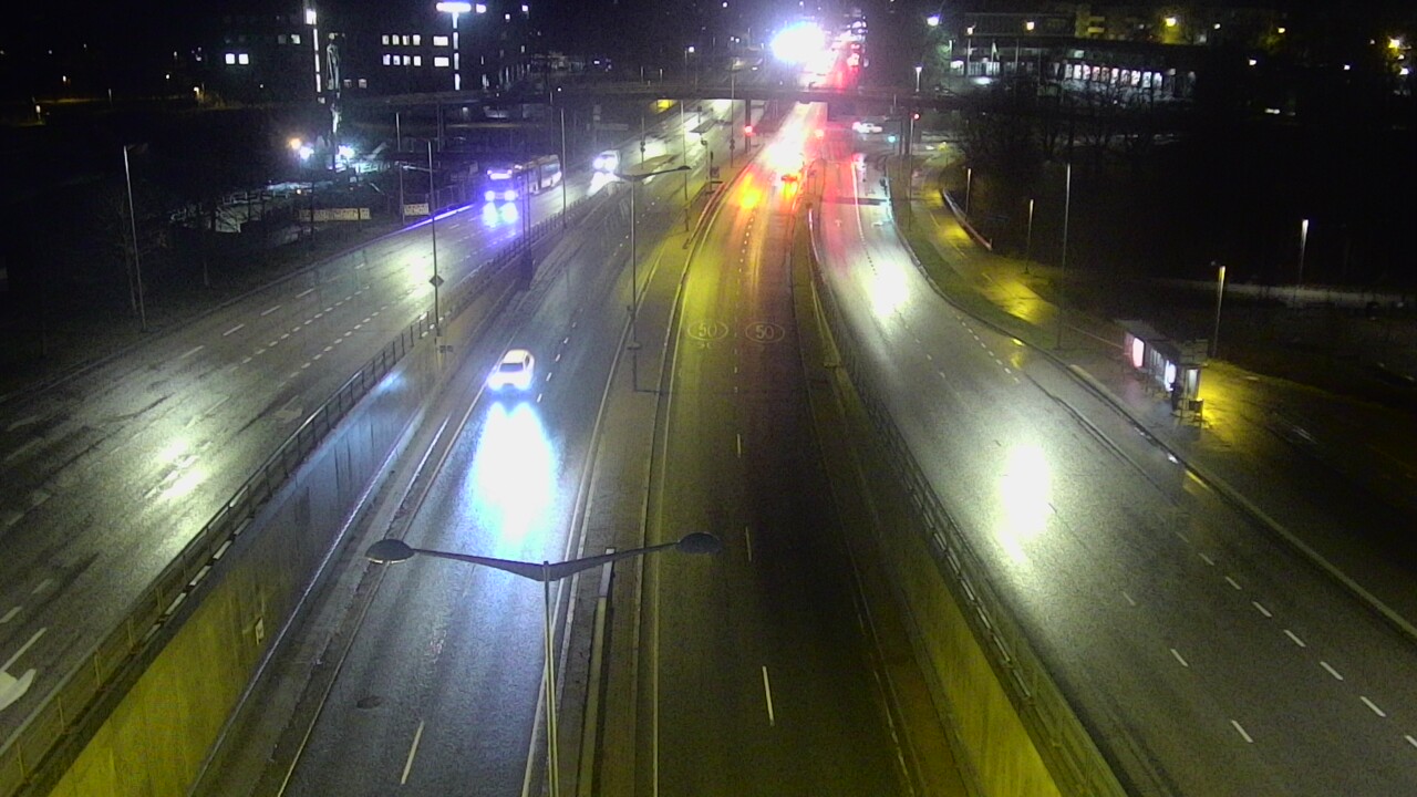 Weather Camera Image Väg 100 Helsingfors Skogsbackavägen, Stenhagen, Mast, Helsinki, Uusimaa