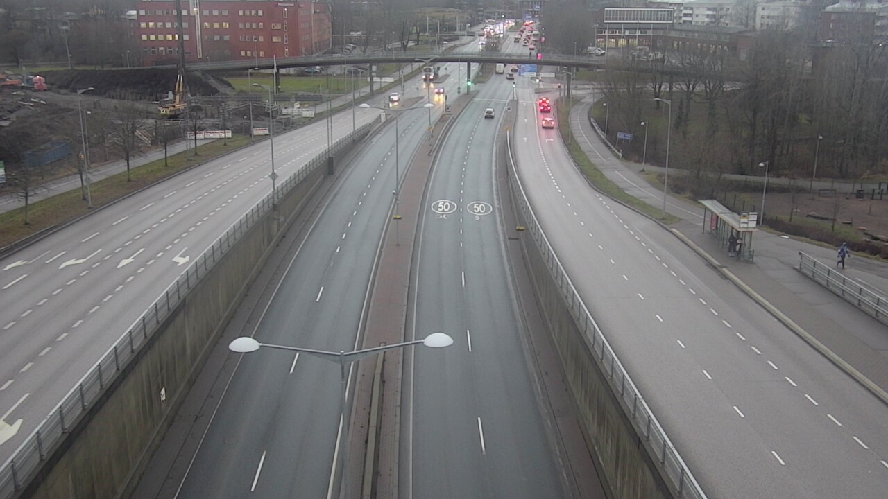 Weather Camera Image Väg 100 Helsingfors Skogsbackavägen, Stenhagen, Mast, Helsinki, Uusimaa