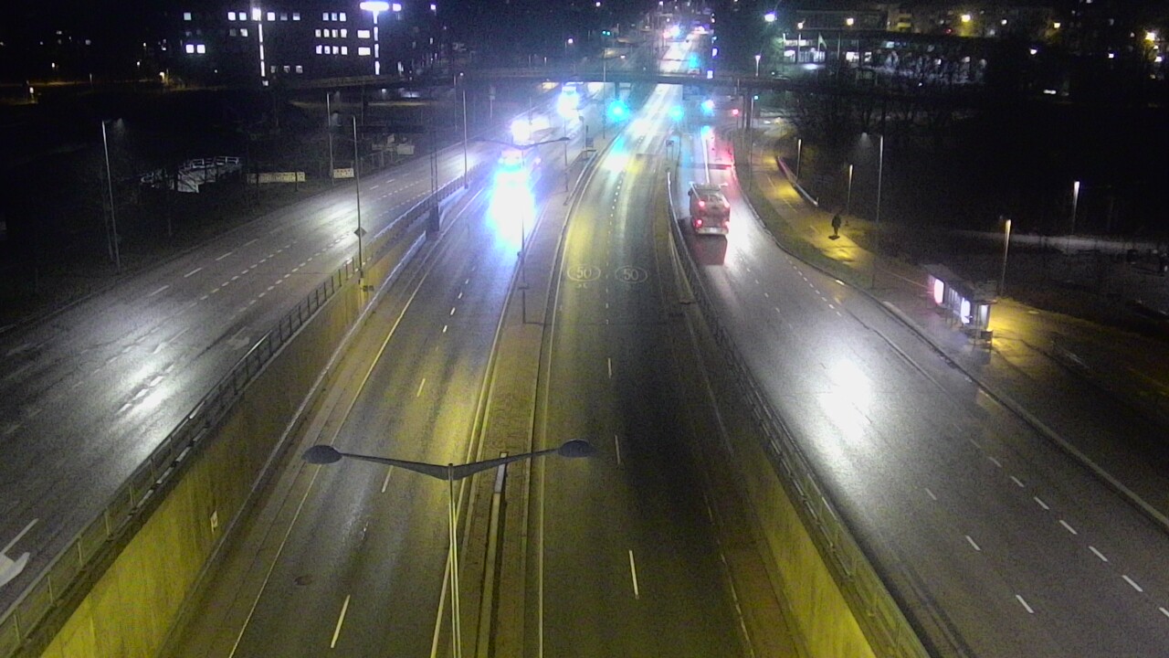 Weather Camera Image Väg 100 Helsingfors Skogsbackavägen, Stenhagen, Mast, Helsinki, Uusimaa