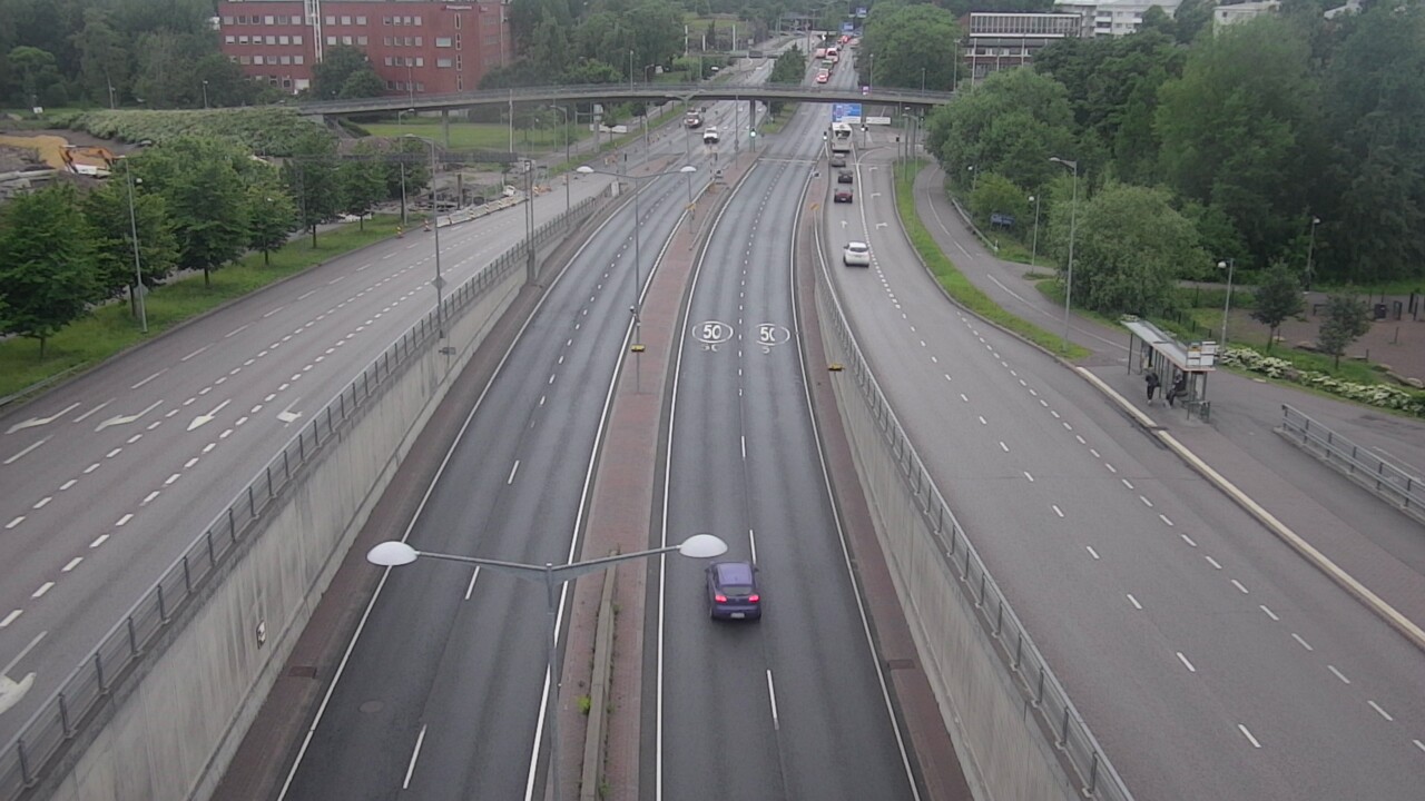 Weather Camera Image Road 100 Helsinki Hakamäentie, Kivihaka, Mast, Helsinki, Uusimaa