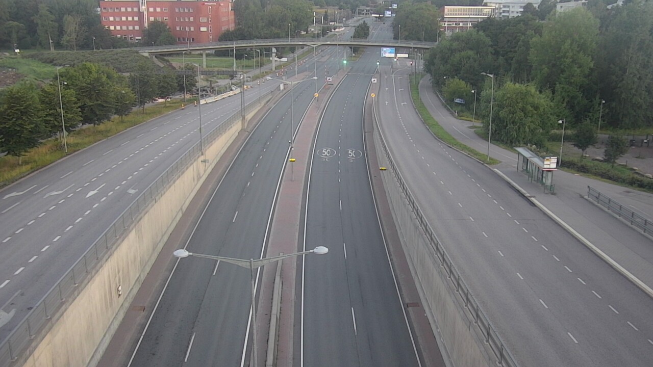 Weather Camera Image Road 100 Helsinki Hakamäentie, Kivihaka, Mast, Helsinki, Uusimaa