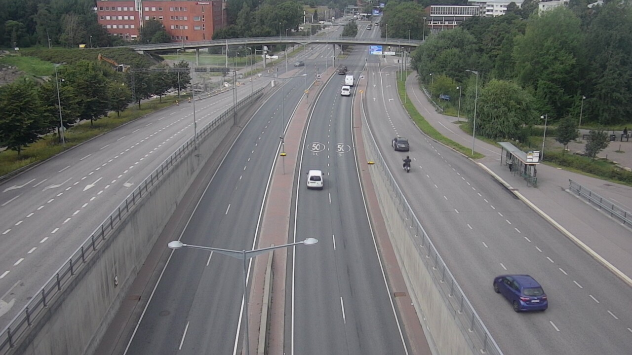 Weather Camera Image Road 100 Helsinki Hakamäentie, Kivihaka, Mast, Helsinki, Uusimaa