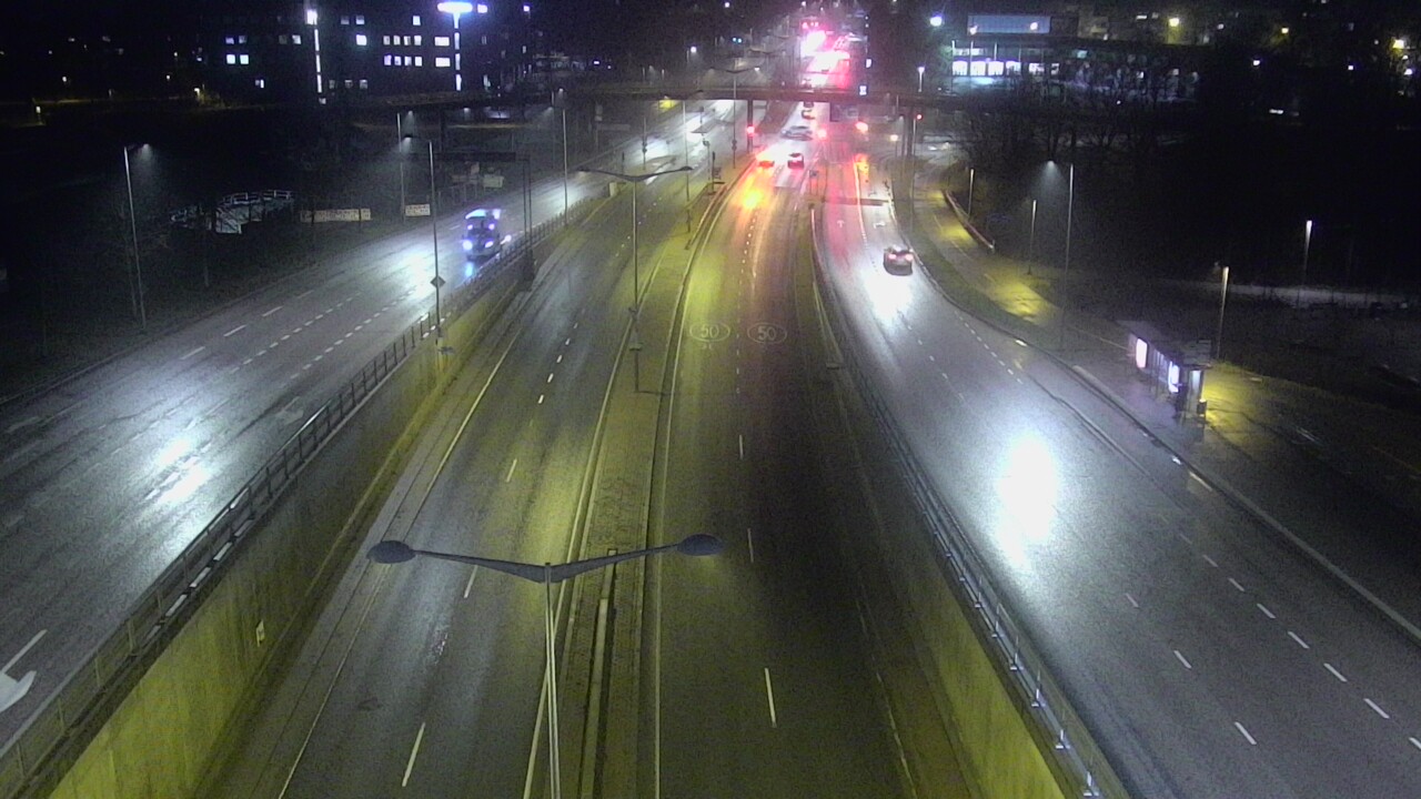 Weather Camera Image Väg 100 Helsingfors Skogsbackavägen, Stenhagen, Mast, Helsinki, Uusimaa