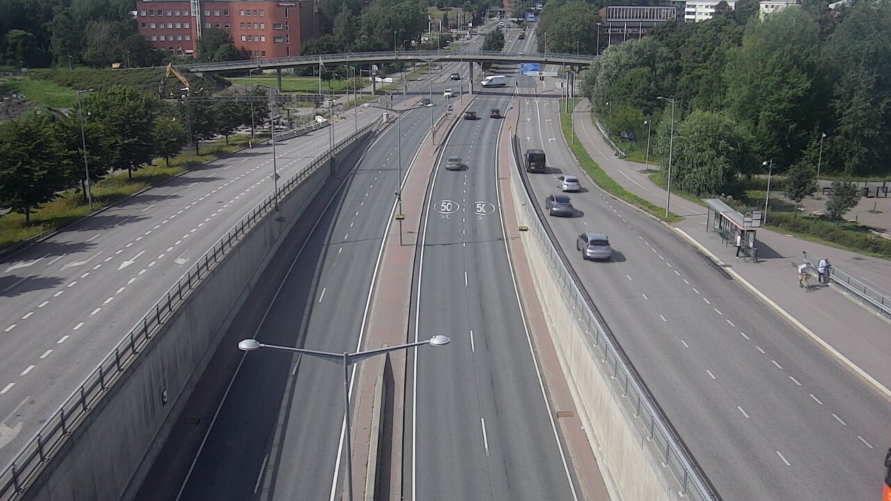 Weather Camera Image Road 100 Helsinki Hakamäentie, Kivihaka, Mast, Helsinki, Uusimaa
