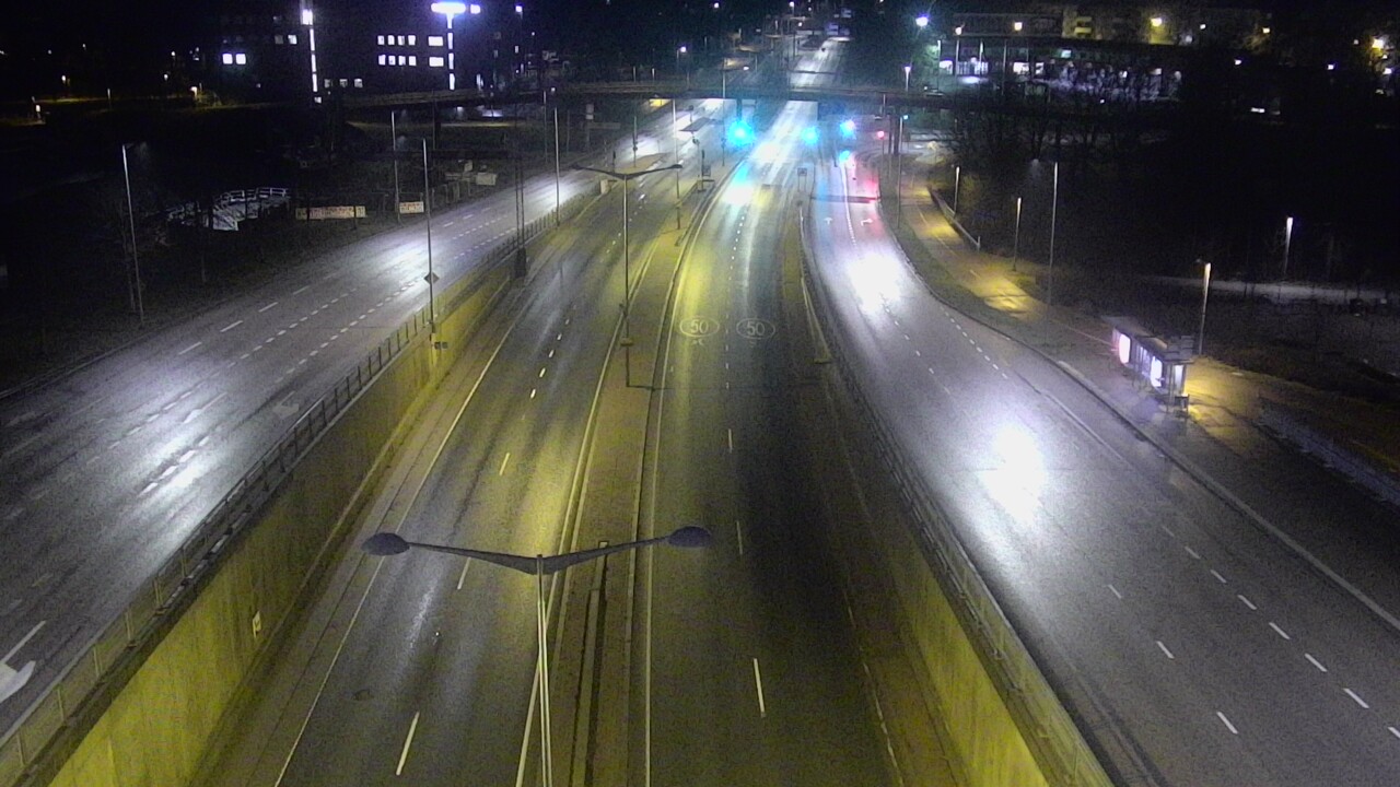 Weather Camera Image Väg 100 Helsingfors Skogsbackavägen, Stenhagen, Mast, Helsinki, Uusimaa