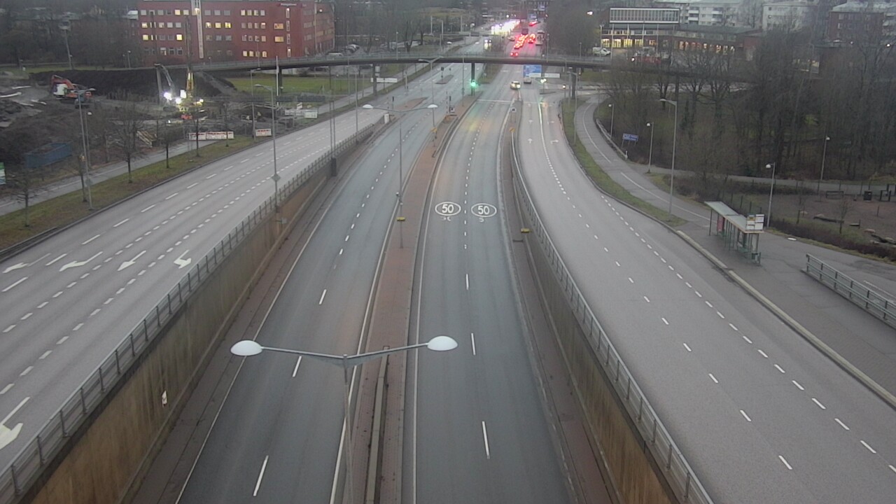 Weather Camera Image Väg 100 Helsingfors Skogsbackavägen, Stenhagen, Mast, Helsinki, Uusimaa