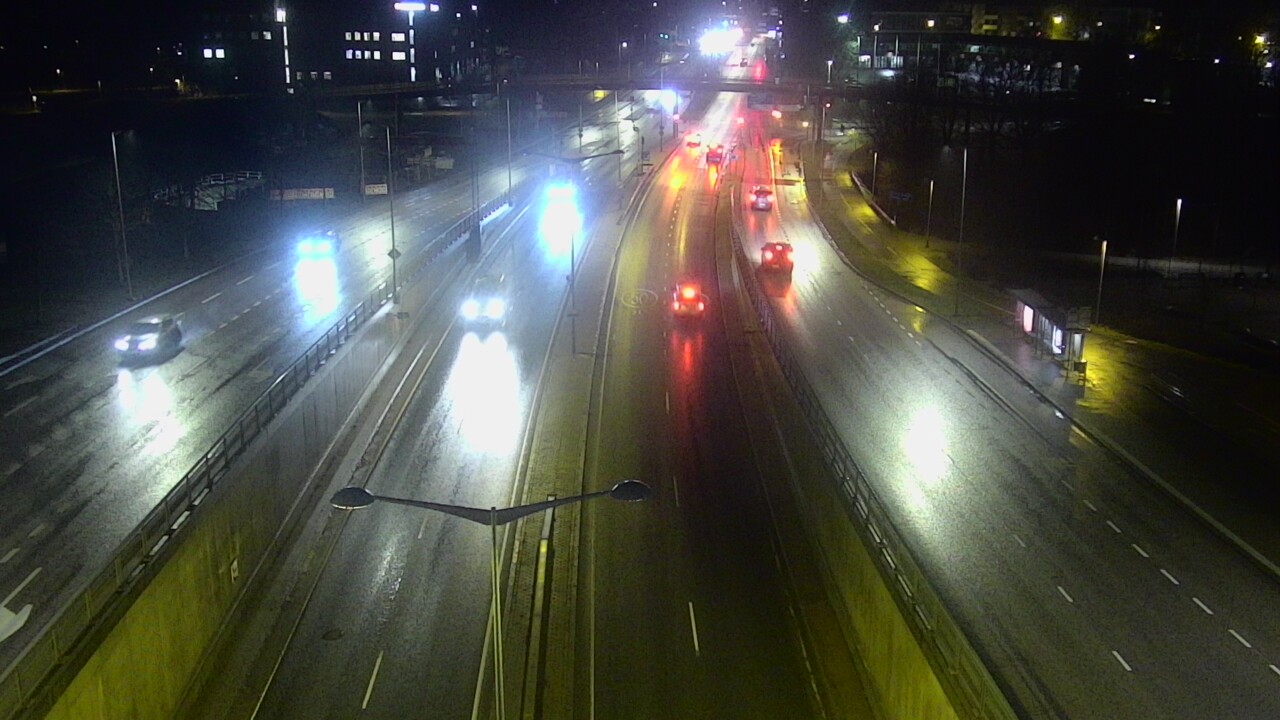 Weather Camera Image Väg 100 Helsingfors Skogsbackavägen, Stenhagen, Mast, Helsinki, Uusimaa