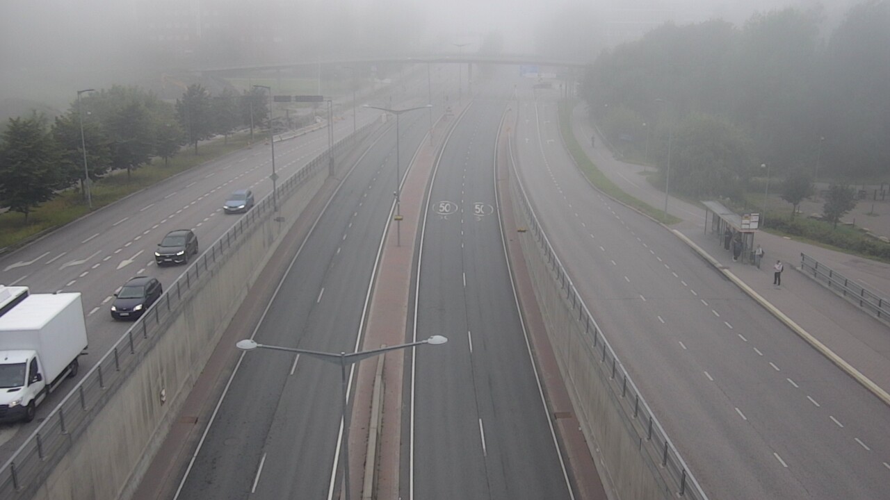 Weather Camera Image Road 100 Helsinki Hakamäentie, Kivihaka, Mast, Helsinki, Uusimaa