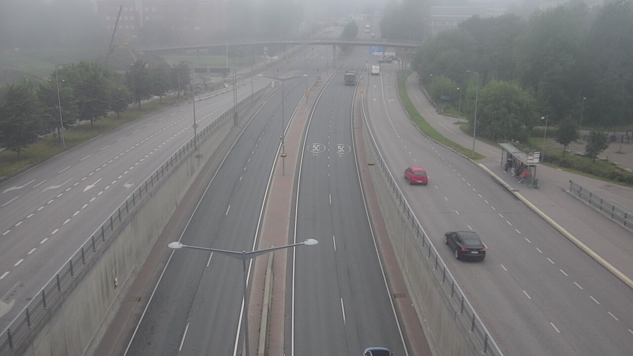 Weather Camera Image Road 100 Helsinki Hakamäentie, Kivihaka, Mast, Helsinki, Uusimaa