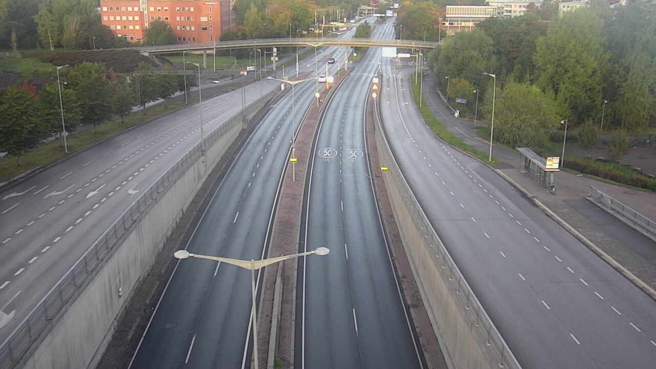 Weather Camera Image Road 100 Helsinki Hakamäentie, Kivihaka, Mast, Helsinki, Uusimaa