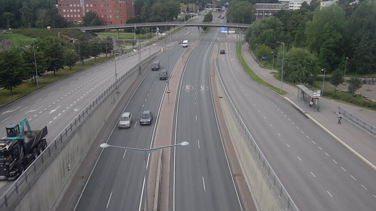 Weather Camera Image Road 100 Helsinki Hakamäentie, Kivihaka, Mast, Helsinki, Uusimaa