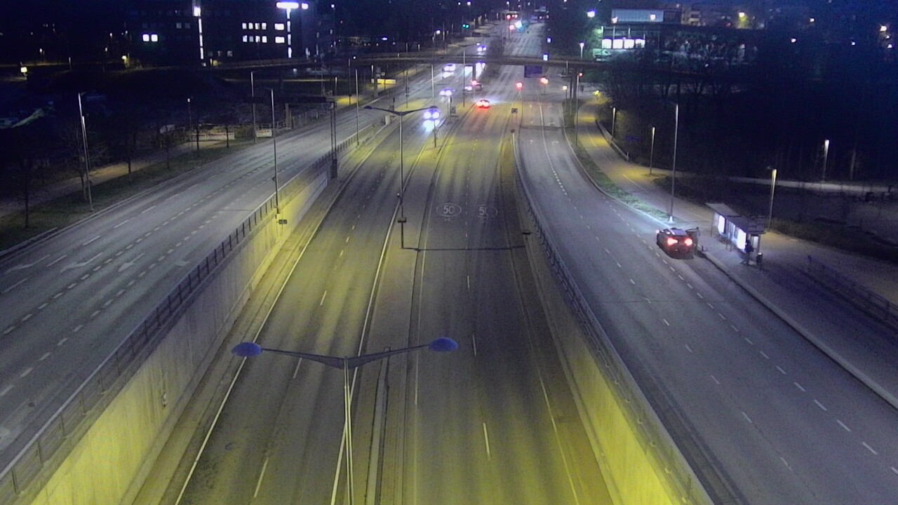 Weather Camera Image Road 100 Helsinki Hakamäentie, Kivihaka, Mast, Helsinki, Uusimaa