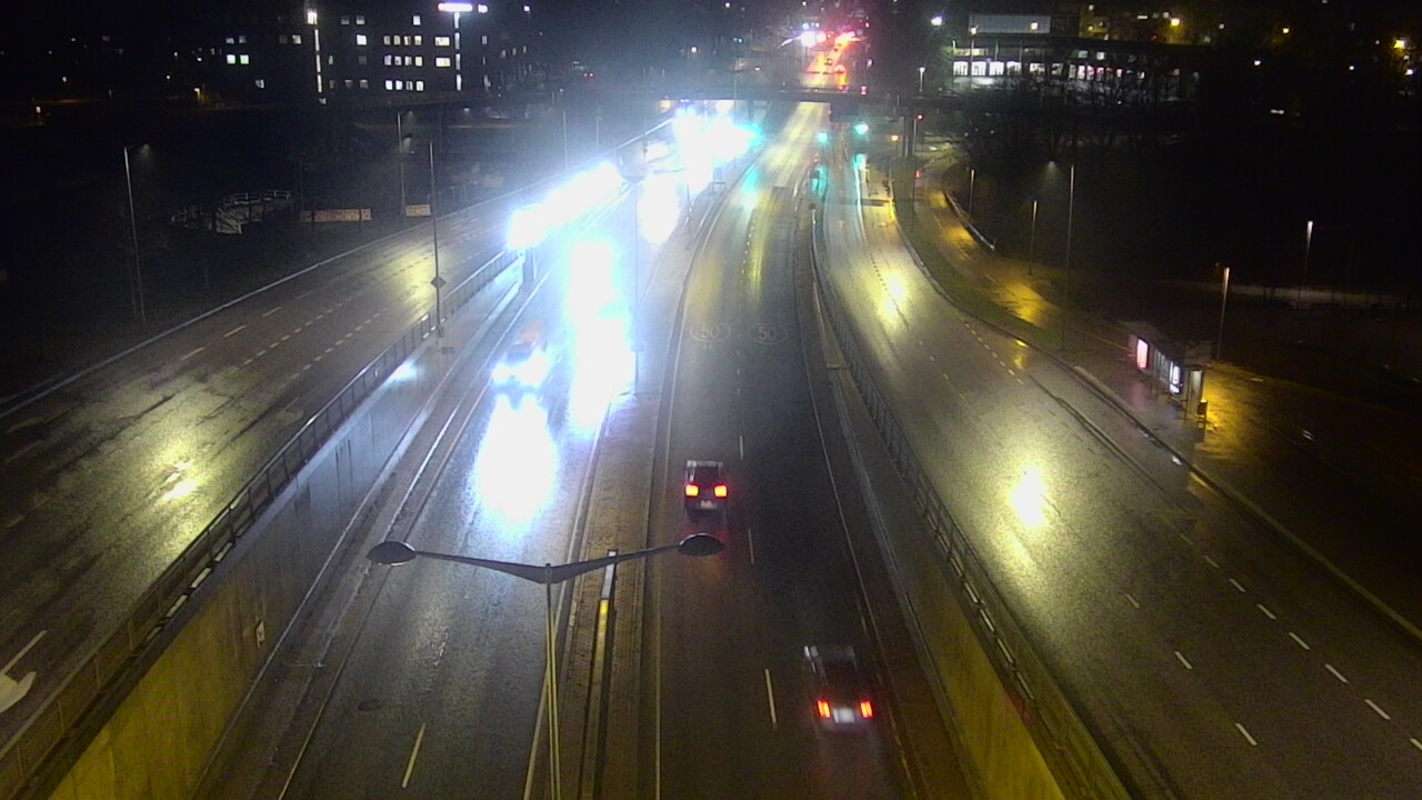 Weather Camera Image Väg 100 Helsingfors Skogsbackavägen, Stenhagen, Mast, Helsinki, Uusimaa