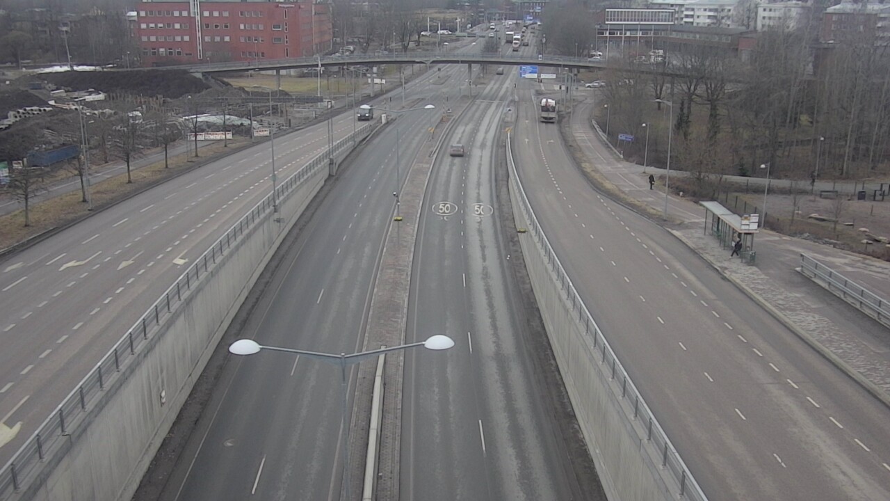 Weather Camera Image Road 100 Helsinki Hakamäentie, Kivihaka, Mast, Helsinki, Uusimaa