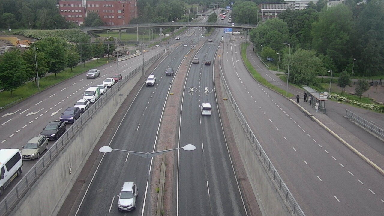 Weather Camera Image Road 100 Helsinki Hakamäentie, Kivihaka, Mast, Helsinki, Uusimaa