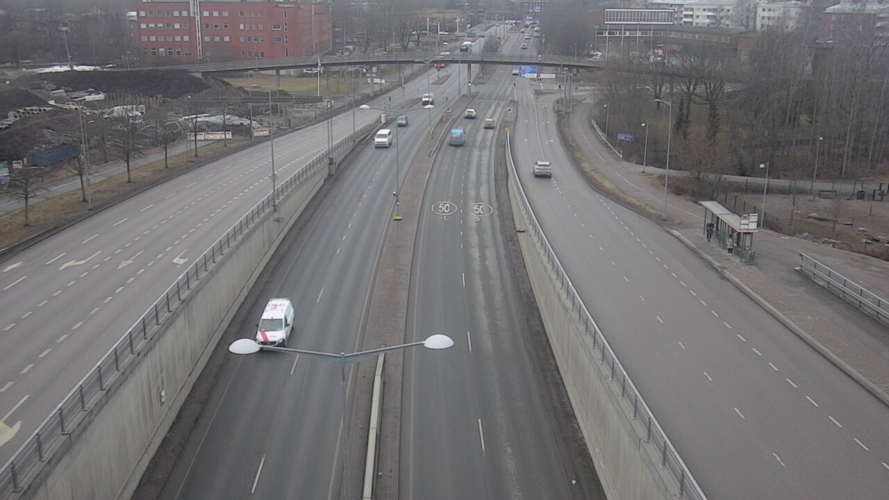Weather Camera Image Road 100 Helsinki Hakamäentie, Kivihaka, Mast, Helsinki, Uusimaa