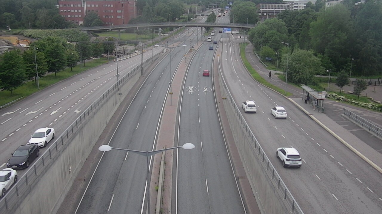 Weather Camera Image Road 100 Helsinki Hakamäentie, Kivihaka, Mast, Helsinki, Uusimaa
