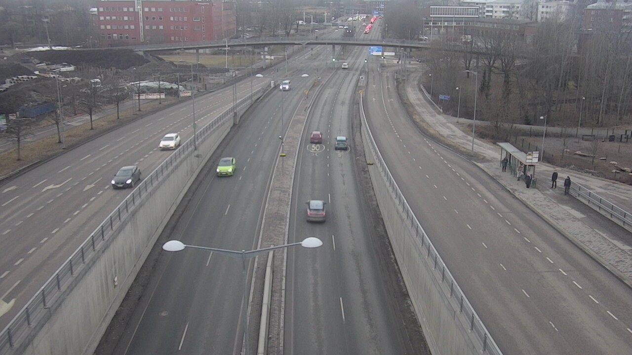 Weather Camera Image Road 100 Helsinki Hakamäentie, Kivihaka, Mast, Helsinki, Uusimaa