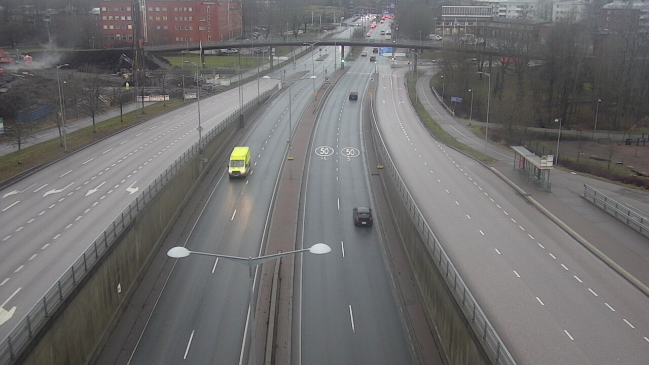 Weather Camera Image Väg 100 Helsingfors Skogsbackavägen, Stenhagen, Mast, Helsinki, Uusimaa