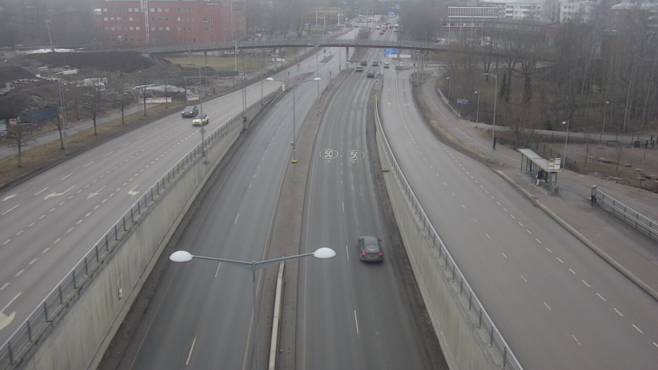Weather Camera Image Road 100 Helsinki Hakamäentie, Kivihaka, Mast, Helsinki, Uusimaa