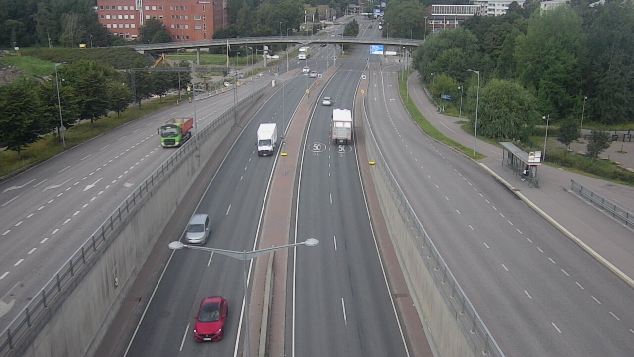Weather Camera Image Road 100 Helsinki Hakamäentie, Kivihaka, Mast, Helsinki, Uusimaa
