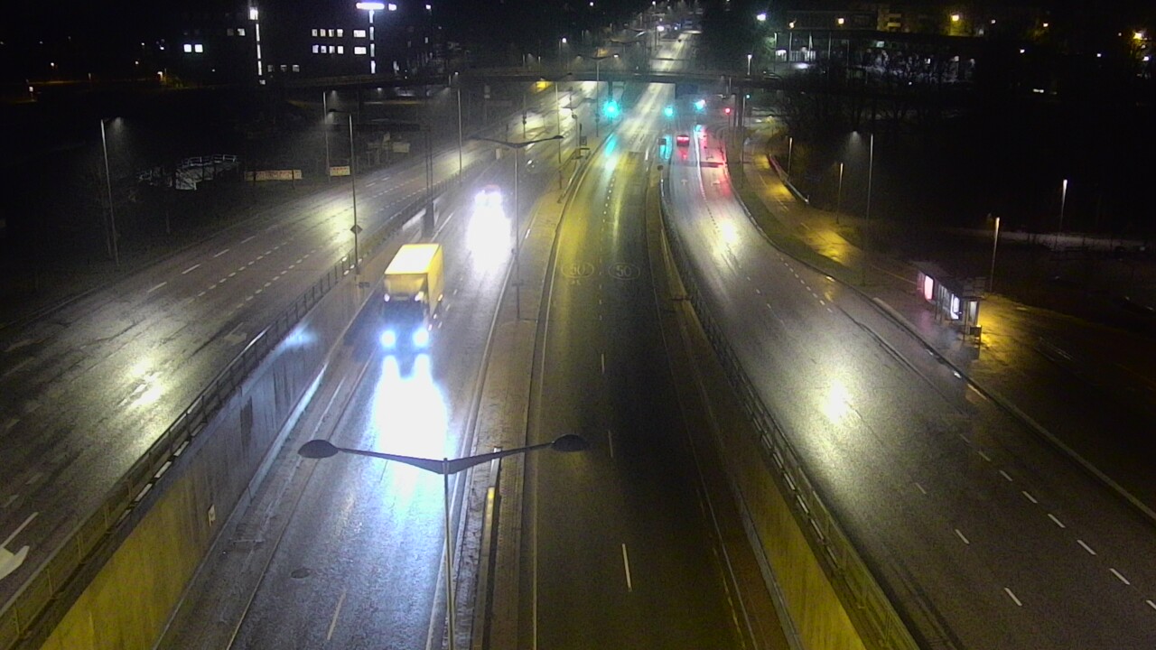 Weather Camera Image Väg 100 Helsingfors Skogsbackavägen, Stenhagen, Mast, Helsinki, Uusimaa