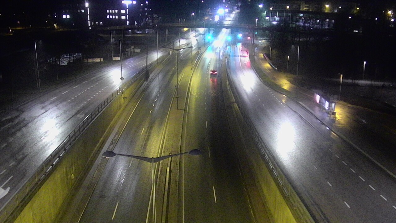 Weather Camera Image Väg 100 Helsingfors Skogsbackavägen, Stenhagen, Mast, Helsinki, Uusimaa