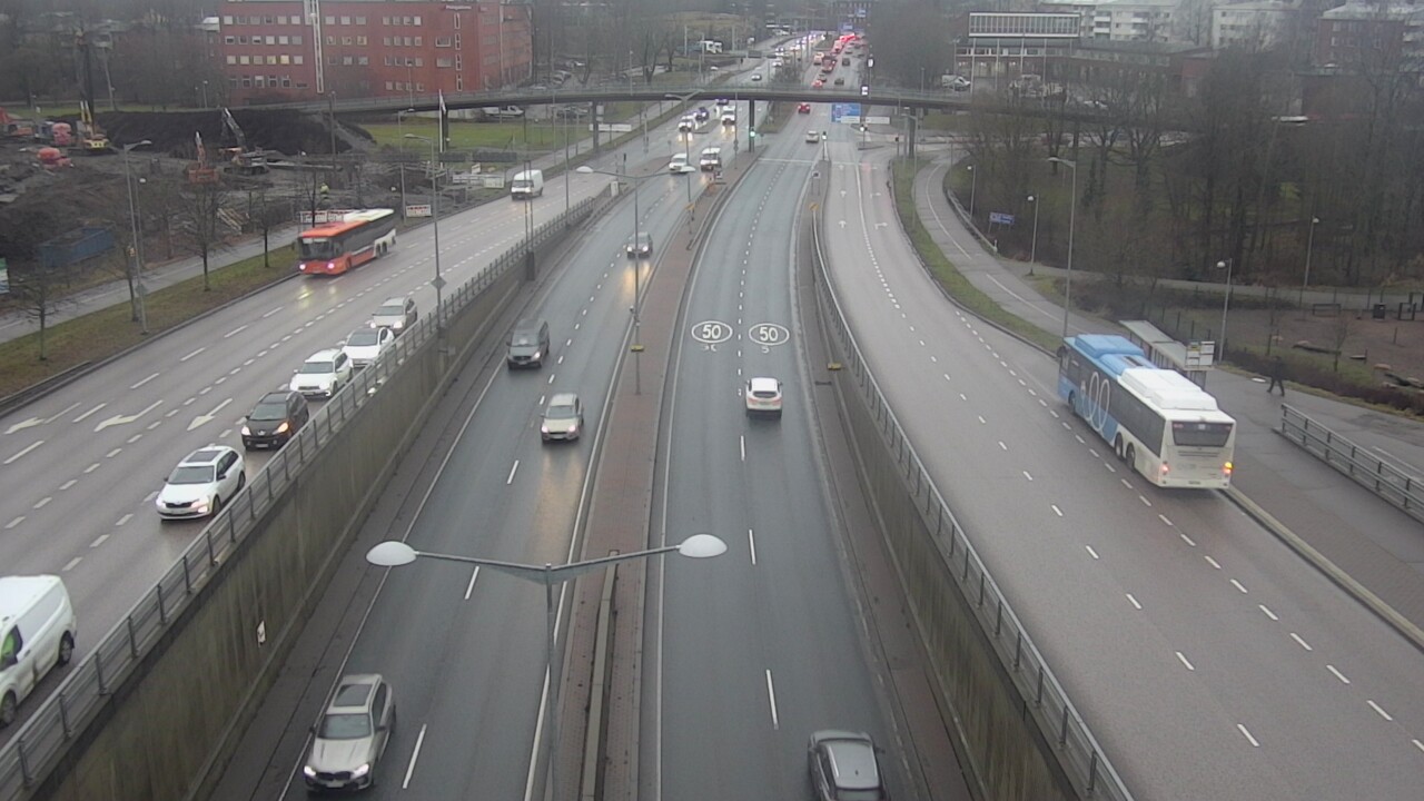 Weather Camera Image Väg 100 Helsingfors Skogsbackavägen, Stenhagen, Mast, Helsinki, Uusimaa