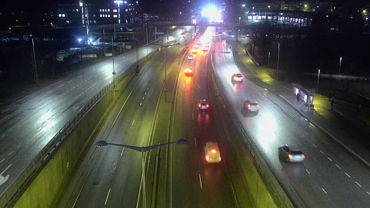 Weather Camera Image Väg 100 Helsingfors Skogsbackavägen, Stenhagen, Mast, Helsinki, Uusimaa