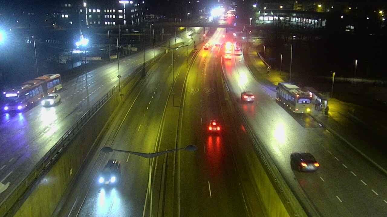 Weather Camera Image Väg 100 Helsingfors Skogsbackavägen, Stenhagen, Mast, Helsinki, Uusimaa