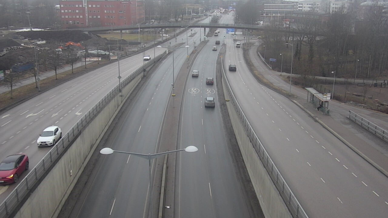 Weather Camera Image Road 100 Helsinki Hakamäentie, Kivihaka, Mast, Helsinki, Uusimaa