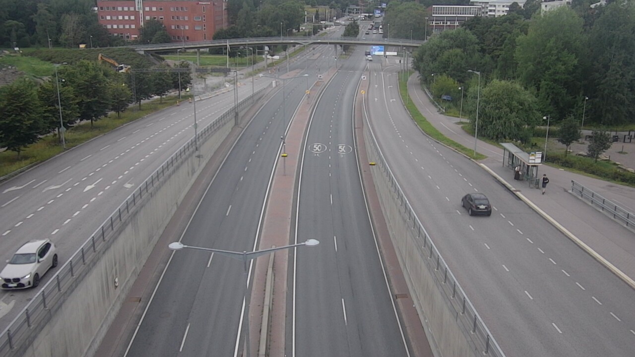 Weather Camera Image Road 100 Helsinki Hakamäentie, Kivihaka, Mast, Helsinki, Uusimaa