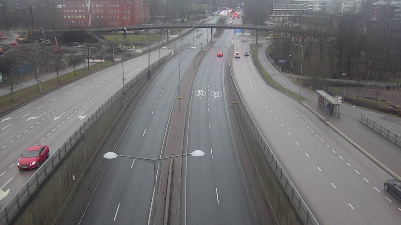 Weather Camera Image Väg 100 Helsingfors Skogsbackavägen, Stenhagen, Mast, Helsinki, Uusimaa