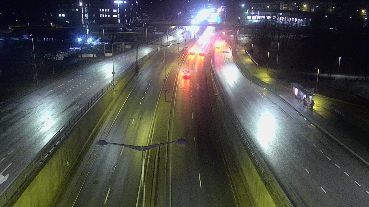 Weather Camera Image Väg 100 Helsingfors Skogsbackavägen, Stenhagen, Mast, Helsinki, Uusimaa