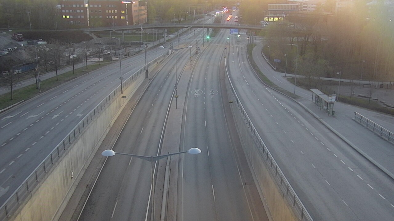Weather Camera Image Road 100 Helsinki Hakamäentie, Kivihaka, Mast, Helsinki, Uusimaa