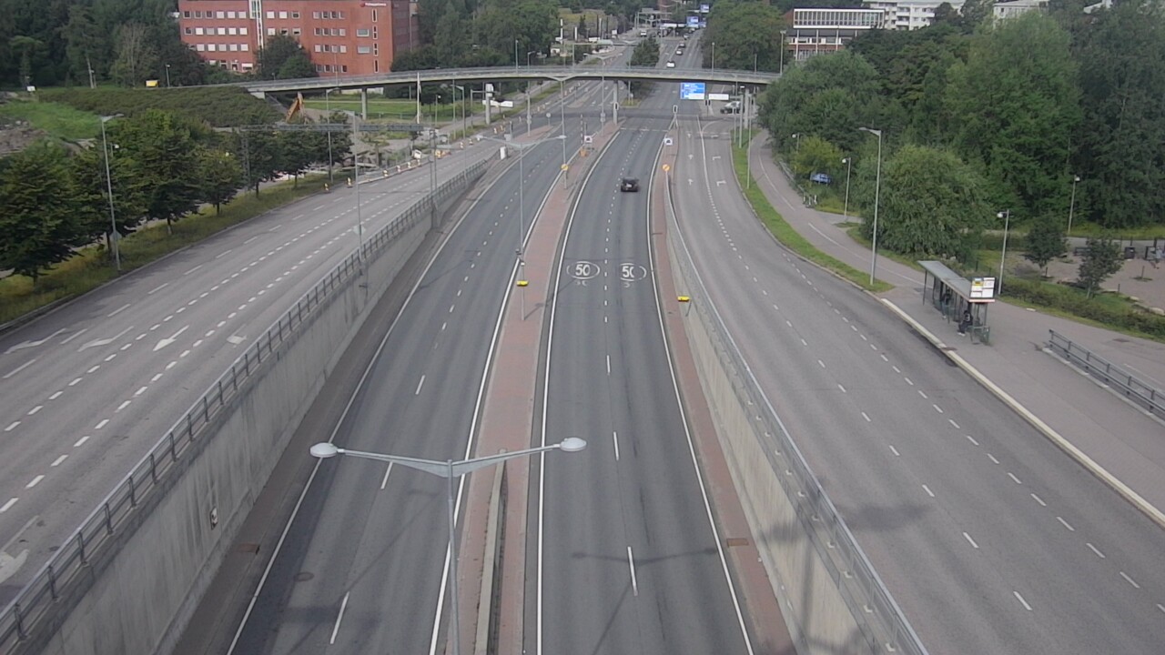 Weather Camera Image Road 100 Helsinki Hakamäentie, Kivihaka, Mast, Helsinki, Uusimaa