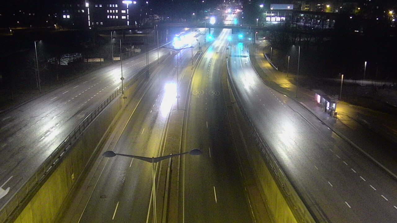 Weather Camera Image Väg 100 Helsingfors Skogsbackavägen, Stenhagen, Mast, Helsinki, Uusimaa