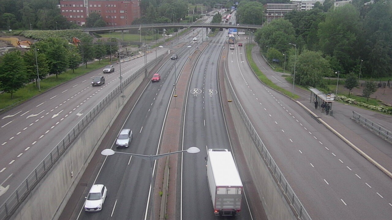 Weather Camera Image Road 100 Helsinki Hakamäentie, Kivihaka, Mast, Helsinki, Uusimaa