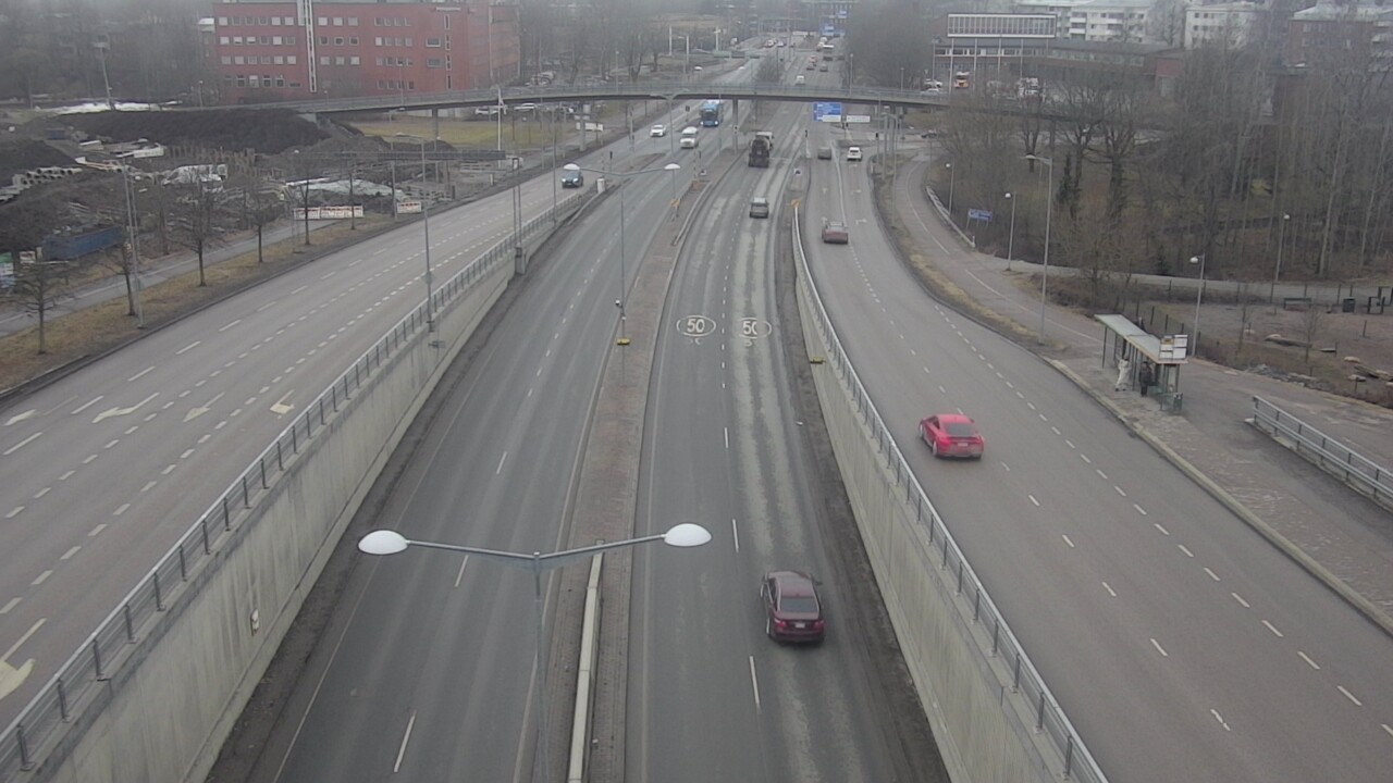 Weather Camera Image Road 100 Helsinki Hakamäentie, Kivihaka, Mast, Helsinki, Uusimaa