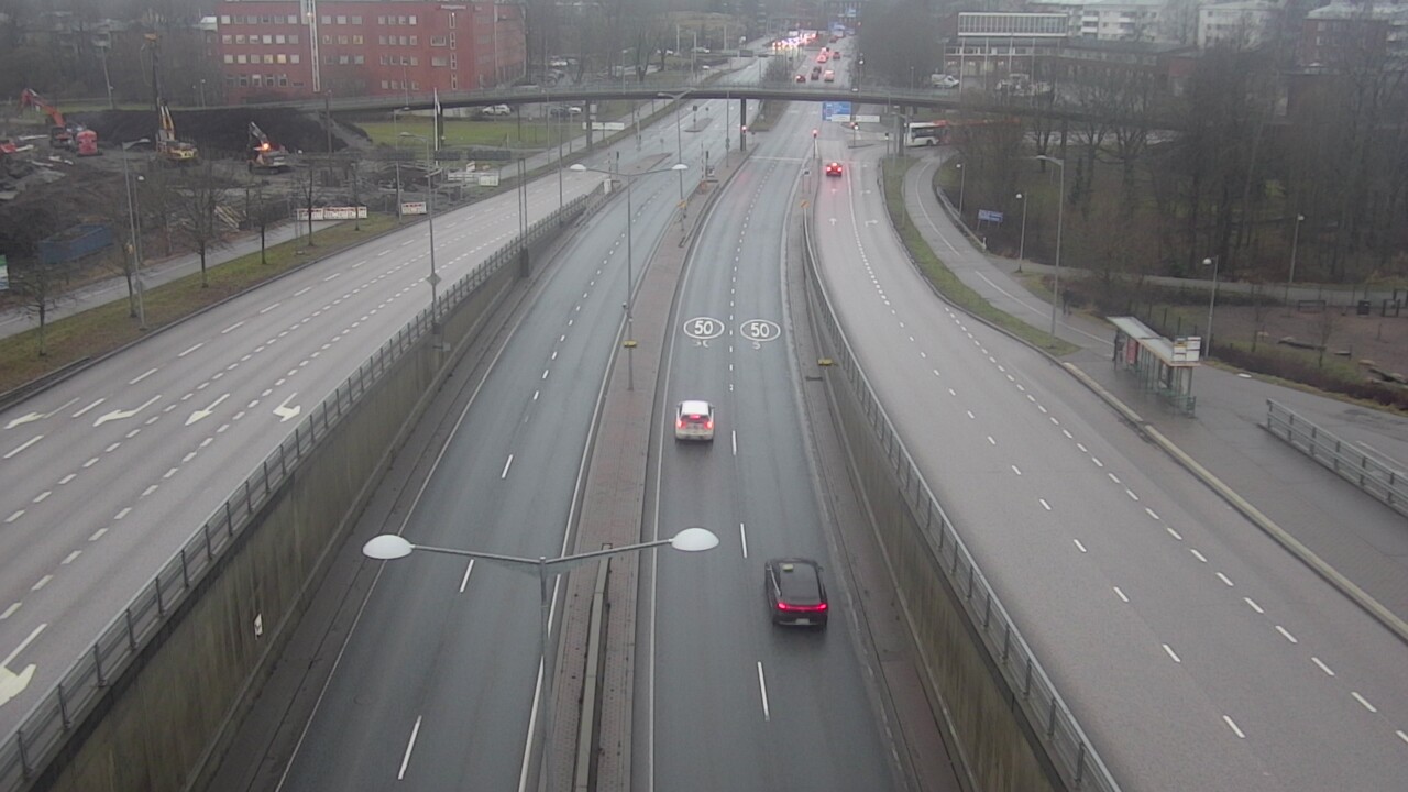 Weather Camera Image Väg 100 Helsingfors Skogsbackavägen, Stenhagen, Mast, Helsinki, Uusimaa