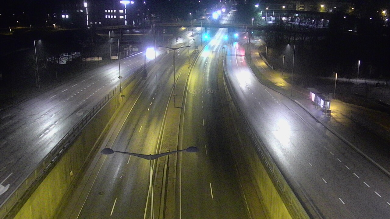 Weather Camera Image Väg 100 Helsingfors Skogsbackavägen, Stenhagen, Mast, Helsinki, Uusimaa