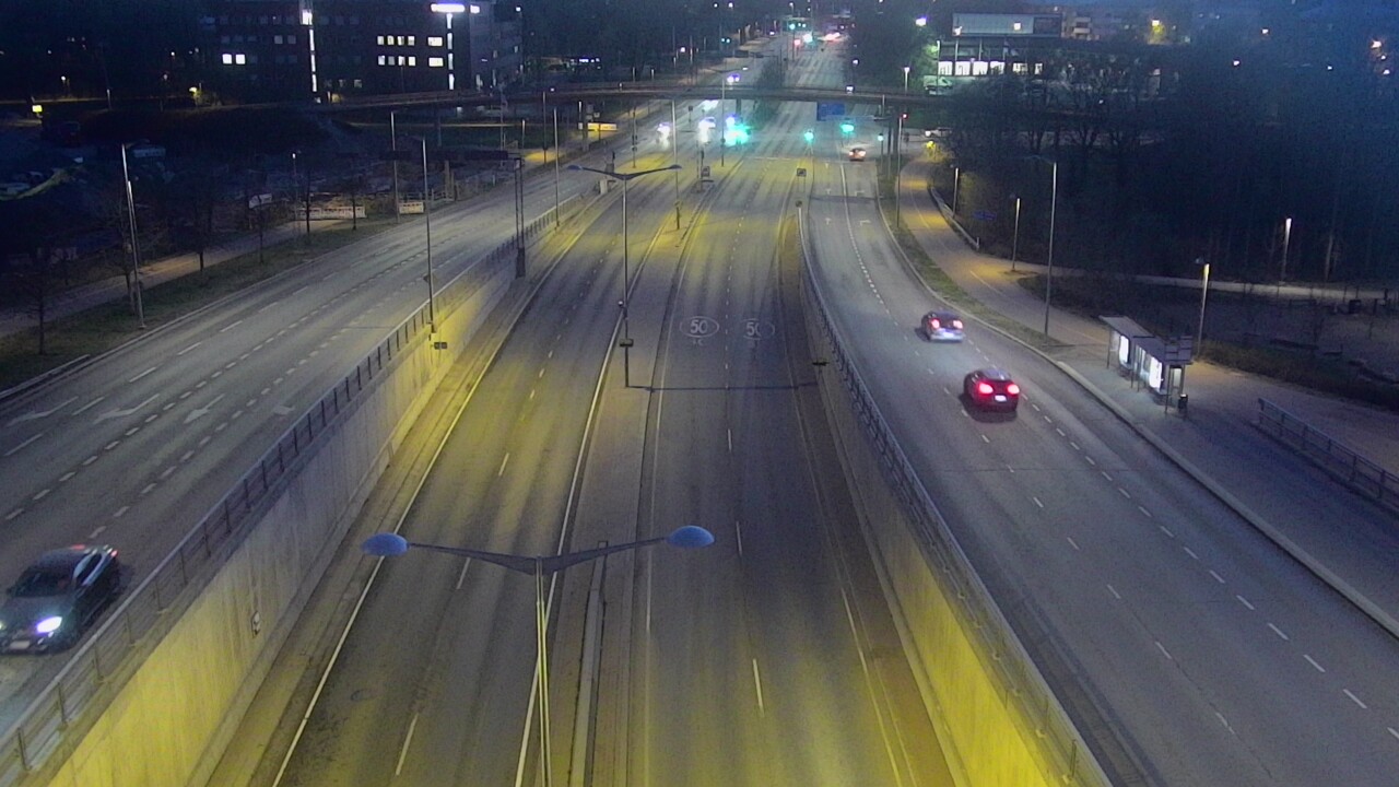 Weather Camera Image Road 100 Helsinki Hakamäentie, Kivihaka, Mast, Helsinki, Uusimaa