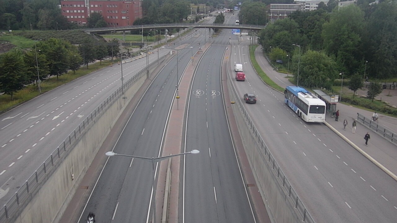 Weather Camera Image Road 100 Helsinki Hakamäentie, Kivihaka, Mast, Helsinki, Uusimaa