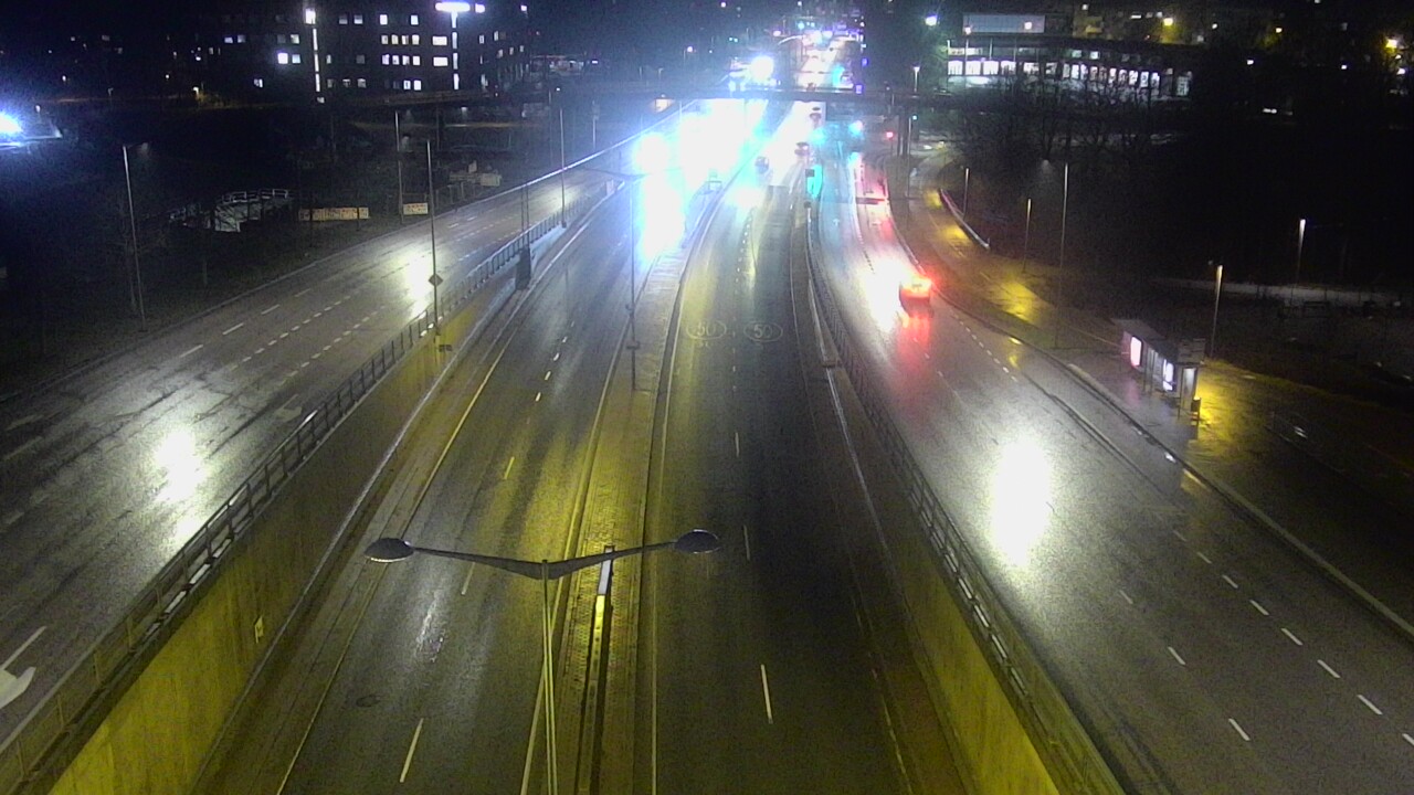 Weather Camera Image Väg 100 Helsingfors Skogsbackavägen, Stenhagen, Mast, Helsinki, Uusimaa